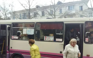 Водитель автобуса дарил горожанам хорошее настроение