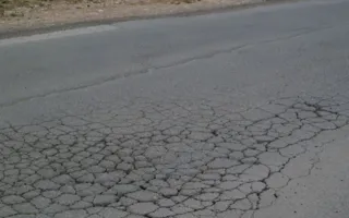 Новый асфальт в Севастополе не продержался и четырёх месяцев
