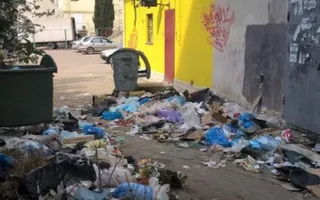 Задние дворы домов на ПОР погрязли в мусоре