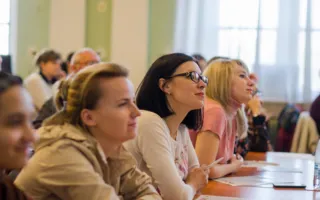 Севастопольцы написали Тотальный диктант с Ольгой Кабо