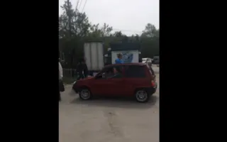 «Дай проеду, бл…», или как водителю мешал выехать дедушка на переходе