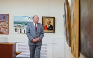 Выставка картин, посвящённая Дню Победы, открылась в Севастополе