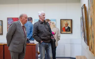Выставка картин, посвящённая Дню Победы, открылась в Севастополе