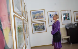 Выставкой детских работ открылась новая галерея «Арт-Маяк»