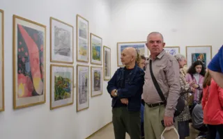 Выставкой детских работ открылась новая галерея «Арт-Маяк»