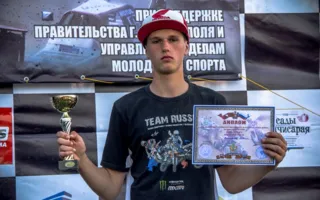 Автомотокросс на Сапун-горе: Скорость, выдержка, победа! Фото