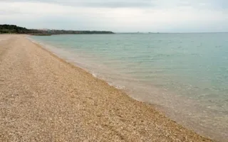 В Любимовке окончен сбор мазута, загрязнившего пляж