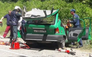 ДТП на Чернореченском мосту: Иномарка столкнулась с автобусом