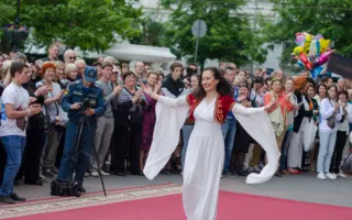 «Золотой витязь» открылся в Севастополе с красной дорожки