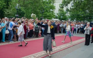 «Золотой витязь» открылся в Севастополе с красной дорожки