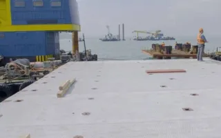 Возведён второй рабочий мост через Керченский пролив