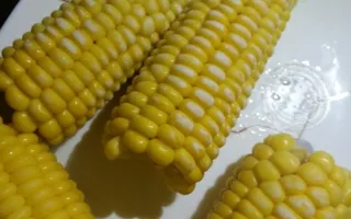 Севастопольцам продают кукурузу с белым налётом