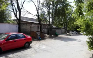 Мусор в районе Малахова кургана убрали после публикации в СМИ