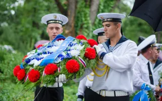 Памятник Греческому легиону установили в Севастополе