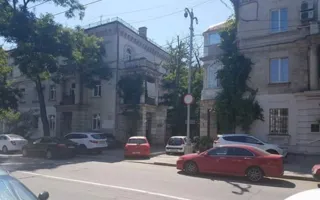 Кто и когда наведёт порядок в вопросе парковки в центре Севастополя?