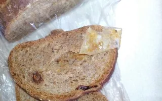 Хлеб с кусками стекла продаётся в Севастополе