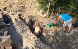 Уникальные находки сделали археологи на Эски-Кермен в Крыму