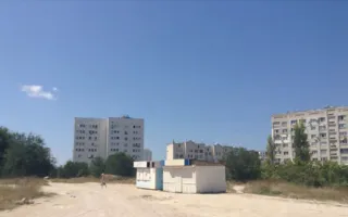 Что ждёт улицу Астана Кесаева: пустырь со свалкой или сквер? 