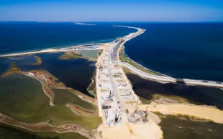 Крымский мост в объективе Станислава Забурдаева