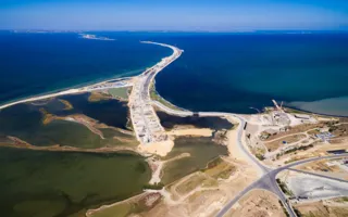Крымский мост в объективе Станислава Забурдаева