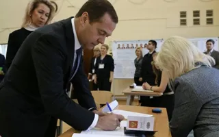 Путин, Медведев и крымские лидеры проголосовали на выборах в Госдуму