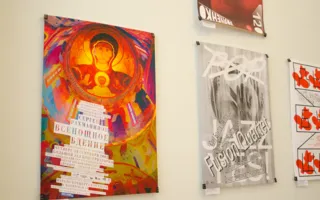 Выставка дизайнера Юрия Гулитова открылась в Севастопольском музее