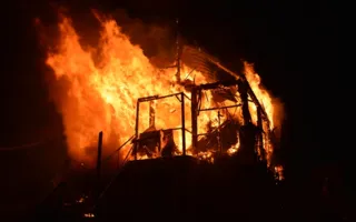 В Балаклавском районе полыхал частный дом