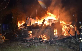 В Балаклавском районе полыхал частный дом
