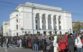 Более 50 тысяч человек пришли попрощаться с Моторолой