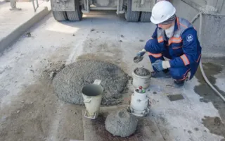 Строители погрузили сваи на первом участке стройки Крымского моста 