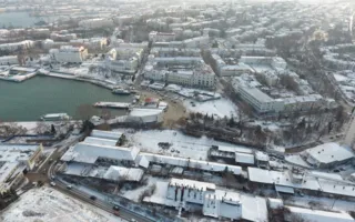 Снежный Севастополь с высоты птичьего полёта (фото)