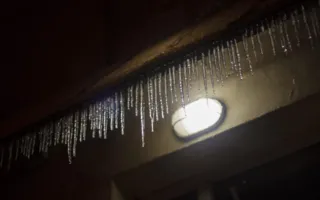 В снежном Севастополе устраивали «ралли» на санках (фото)