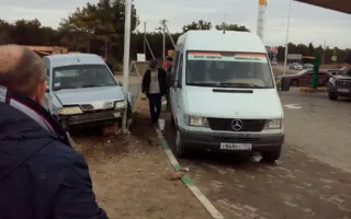 В Севастополе пьяного «дедулю» от страшного ДТП спас столб — фото