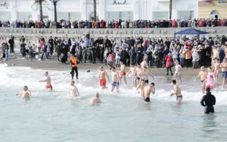 Крещение в Крыму: сотни людей окунулись в купели, водоемы и море (фото)