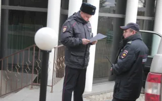 Ресторан «Остров» в Севастополе захватили «люди в масках» — фото