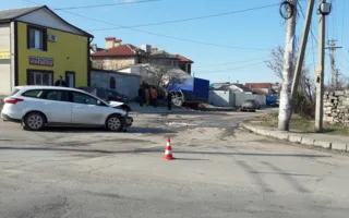В Севастополе столкнулись «Нива» и «Ford Focus» 