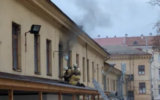 В центре Севастополя горела фабрика Нины Ониловой — фото (дополнено)