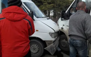 В Севастополе «Газель» «забодала» топик — фото