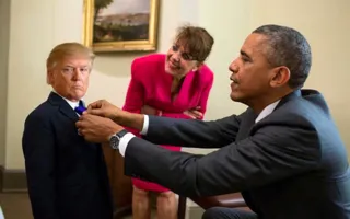 Фотожабы с крошечным Дональдом Трампом «пошли в народ»
