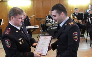В Севастополе полицейский не дал девушке свести счёты с жизнью