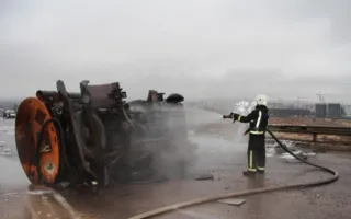 У сгоревшего на «объездной смерти» бензовоза оторвало колёса (видео)