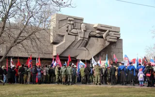 Праздничный Севастополь: полевая кухня, «Победа» и военные корабли (фото, видео)