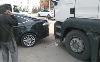Резвый топик спровоцировал в Севастополе тройное ДТП (фото, видео)