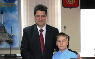 Севастопольские дети нарисовали мам-офицеров к 8 марта