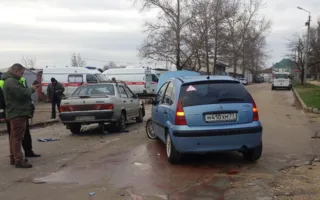 В Севастополе мусорные баки спровоцировали ДТП — фото