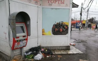 Центральный рынок в Симферополе утонул в грязи (фото)