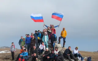 Крымчане отметили годовщину референдума на Роман-Коше (фото)