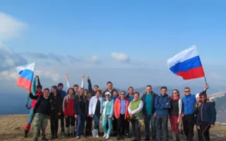 Крымчане отметили годовщину референдума на Роман-Коше (фото)