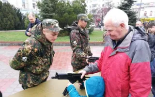 Показ военной техники прошёл в центре Симферополя (фото, видео)
