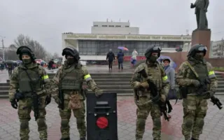 Показ военной техники прошёл в центре Симферополя (фото, видео)